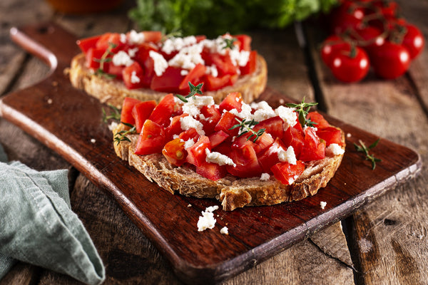 Bruschetta à la tomate et à la mozzarella