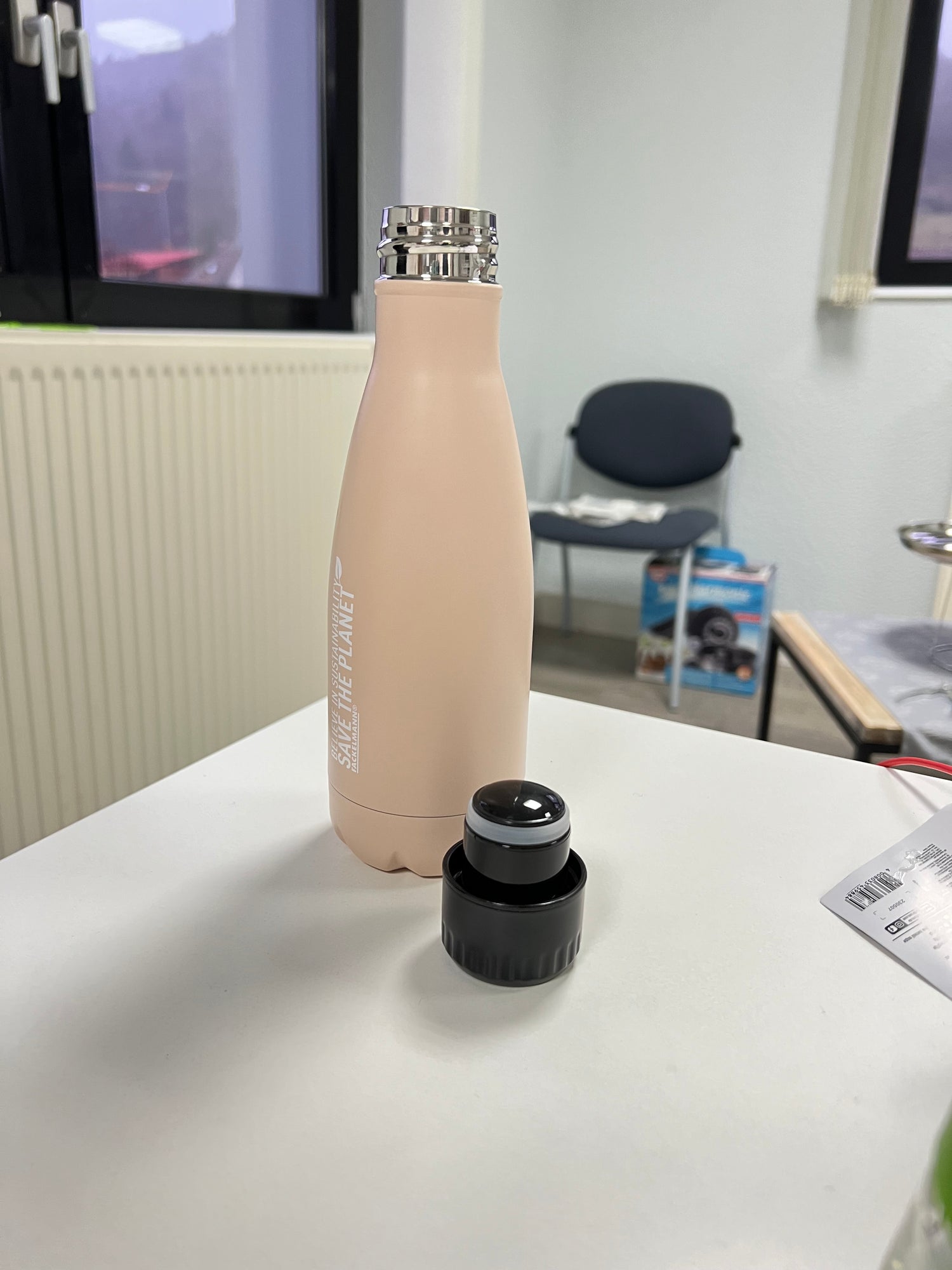 Bouteille isotherme 350 ml coloris aléatoire Fackelmann Move