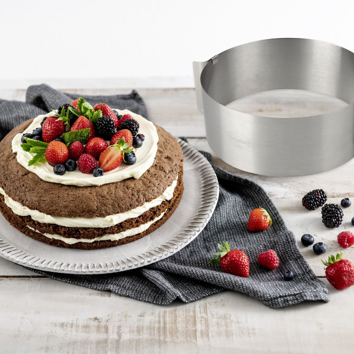Cercle à pâtisserie en acier inoxydable extensible de 16 à 30 cm Dr. Oetker Varino