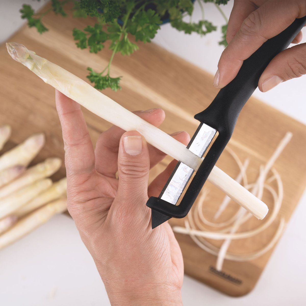 Eplucheur d'asperges 18 cm Fackelmann