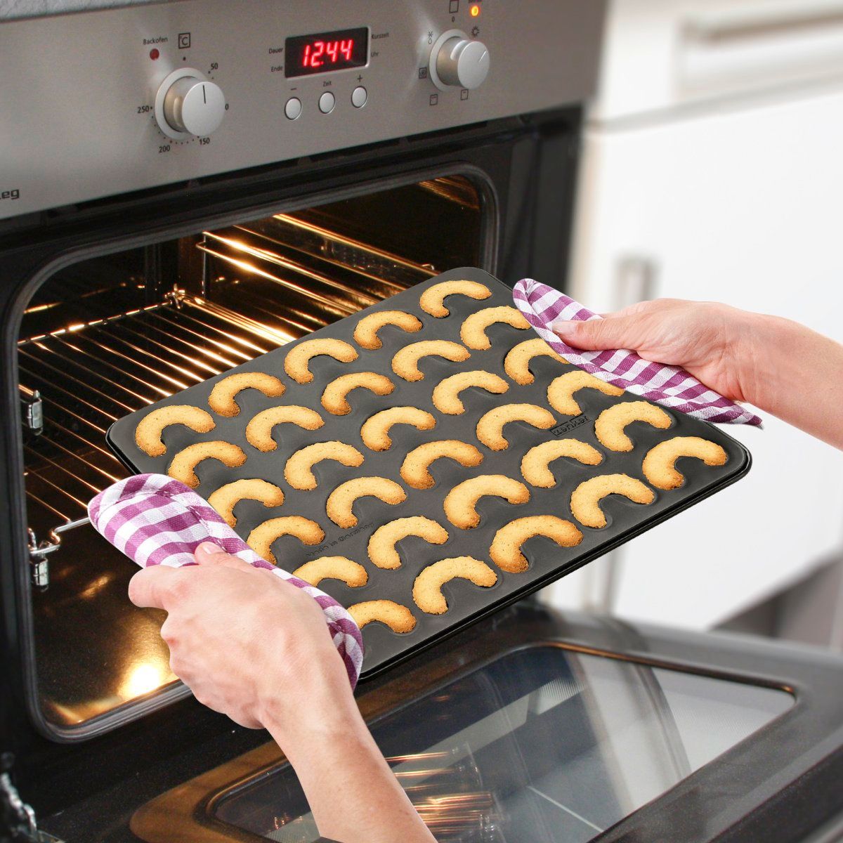 Plaque pour 30 croissants à la vanille Zenker Noël