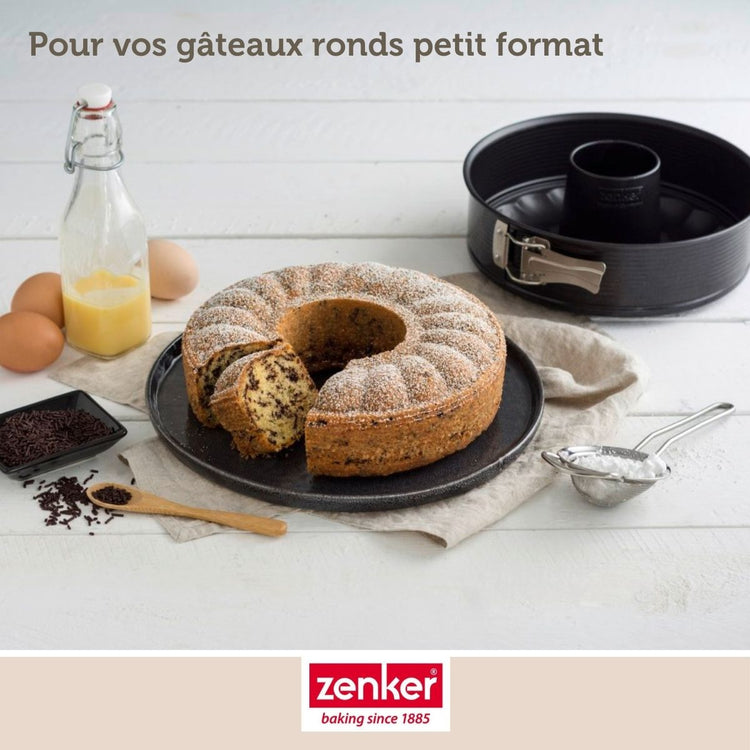 Moule à manqué à charnière avec fond à savarin 18 cm Zenker Black Metallic