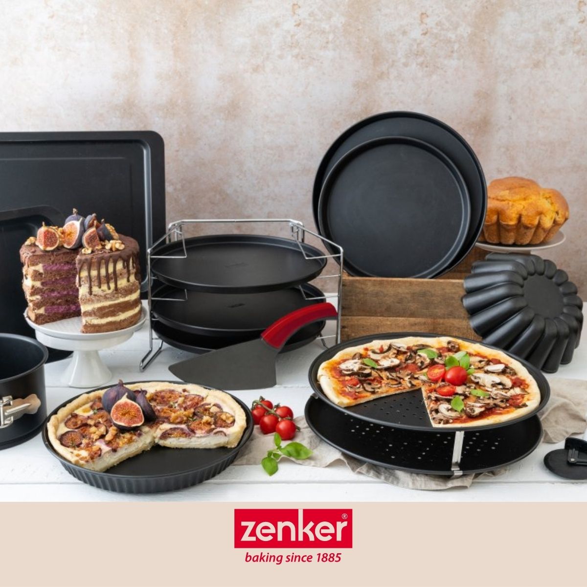 Set de 2 plaques à pizza 32 cm et une roulette à pizza Zenker Countries